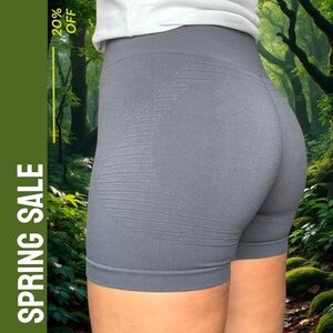Seamless High-Waist Gray Women's Bike Shorts